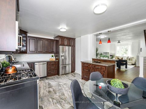 Photo 11 at 135 Bernice Crescent, Smythe, Toronto