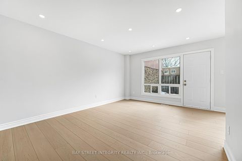 Photo 6 at 41 Elsa Vine Way, Bayview Village, Toronto