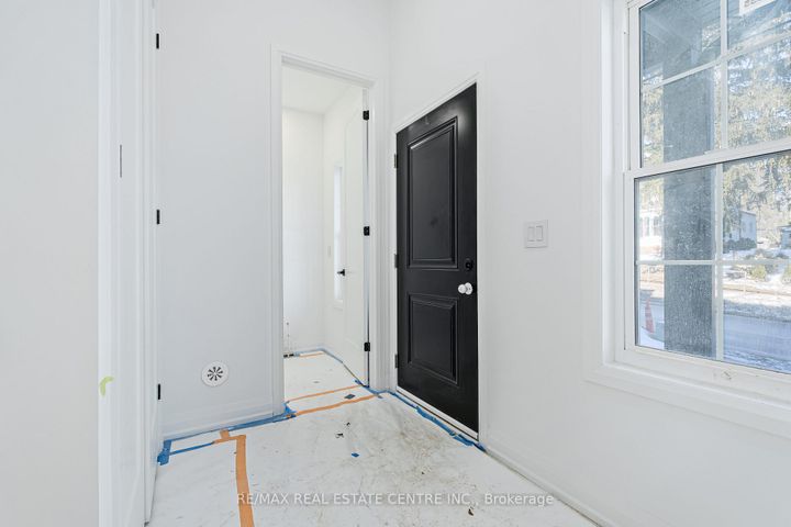 Photo 4 at 19 James Street, Georgetown, Halton Hills