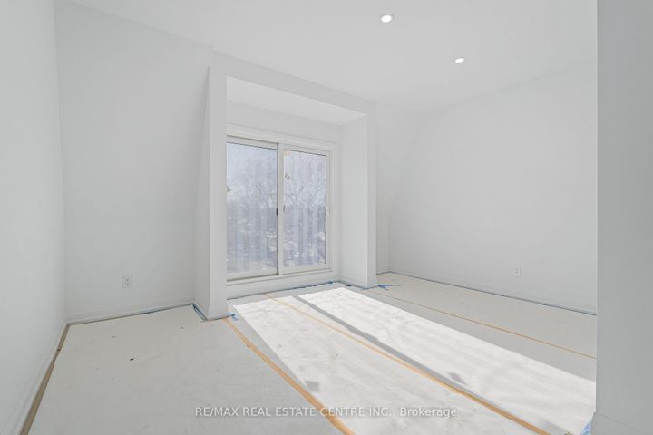 Photo 28 at 19 James Street, Georgetown, Halton Hills