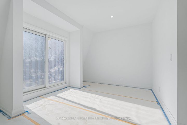 Photo 29 at 19 James Street, Georgetown, Halton Hills