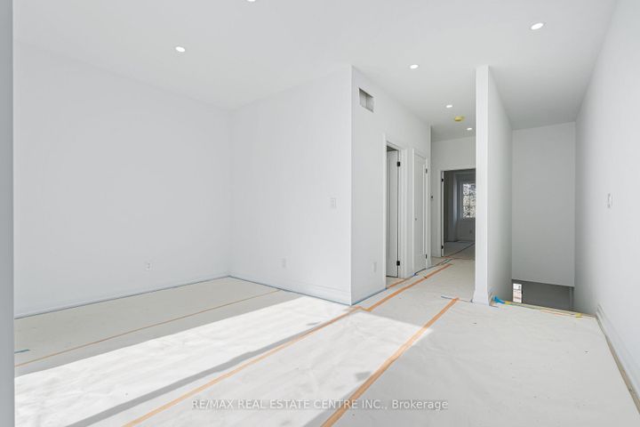 Photo 30 at 19 James Street, Georgetown, Halton Hills