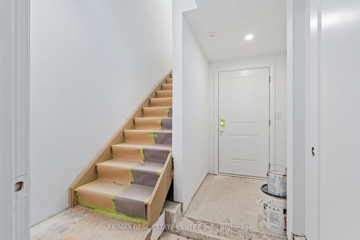 Photo 37 at 19 James Street, Georgetown, Halton Hills