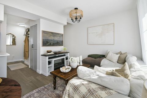 Photo 12 at 759 - 5 Everson Drive, Willowdale East, Toronto