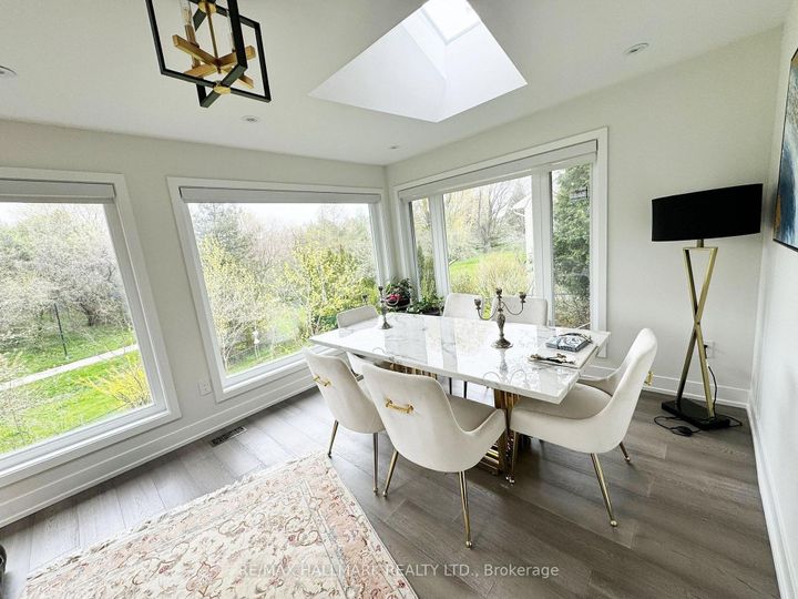 Photo 2 at 42 Millgate Crescent, Bayview Village, Toronto