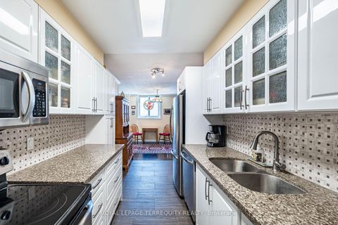 Photo 11 at 1907 - 812 Burnhamthorpe Road, Markland Wood, Toronto