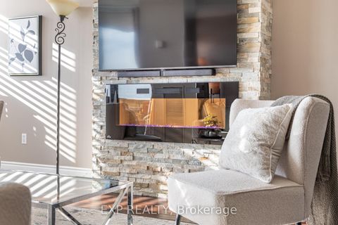 Photo 7 at 607 - 3131 Bridletowne Circle, L'Amoreaux, Toronto