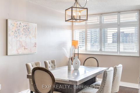 Photo 10 at 607 - 3131 Bridletowne Circle, L'Amoreaux, Toronto