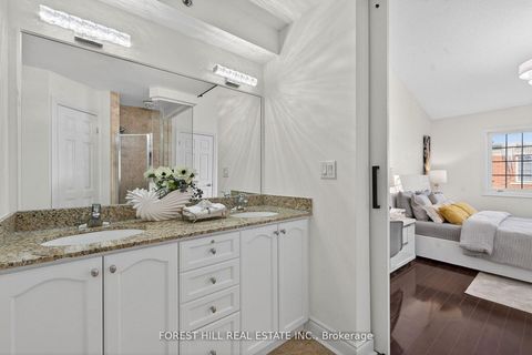 Photo 13 at 17 - 8 Brighton Place, Yorkhill, Vaughan