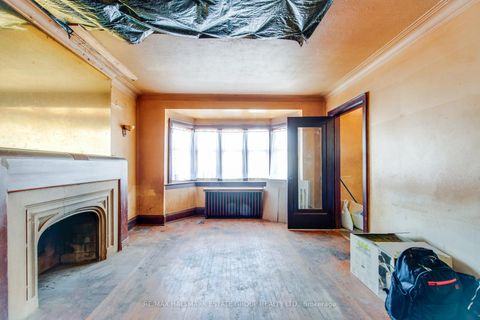 Photo 5 at 85 Kings Park Boulevard, East York, Toronto