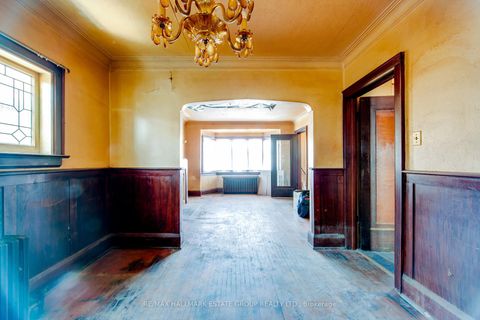 Photo 8 at 85 Kings Park Boulevard, East York, Toronto