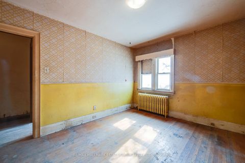 Photo 21 at 85 Kings Park Boulevard, East York, Toronto