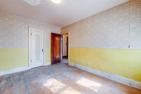 Photo 22 at 85 Kings Park Boulevard, East York, Toronto