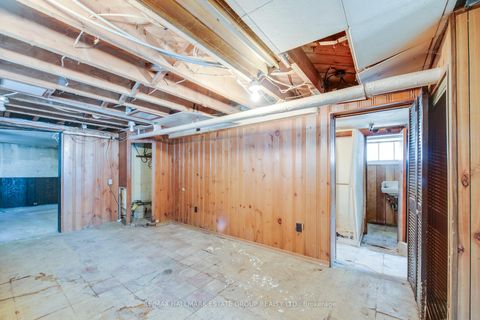 Photo 35 at 85 Kings Park Boulevard, East York, Toronto