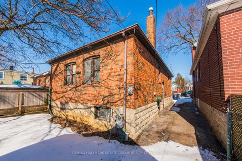 Photo 44 at 85 Kings Park Boulevard, East York, Toronto