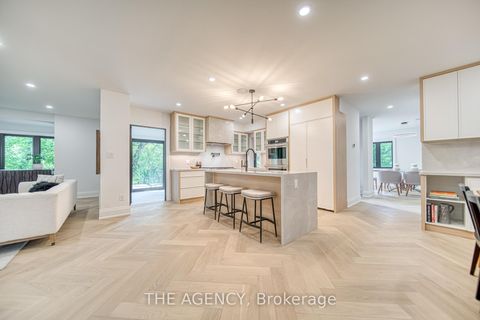 Photo 7 at 16 Duncannon Drive, Forest Hill South, Toronto