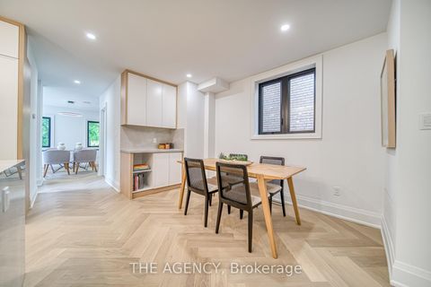 Photo 10 at 16 Duncannon Drive, Forest Hill South, Toronto