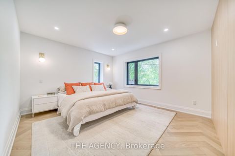 Photo 16 at 16 Duncannon Drive, Forest Hill South, Toronto