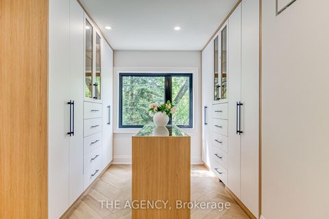 Photo 18 at 16 Duncannon Drive, Forest Hill South, Toronto