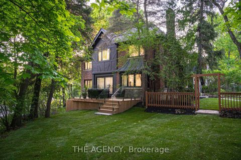 Photo 38 at 16 Duncannon Drive, Forest Hill South, Toronto