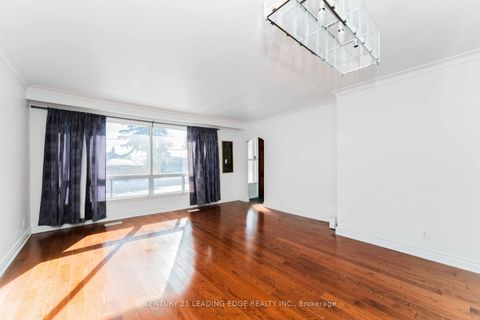 Photo 2 at 206 Cass Avenue, Sullivan, Toronto