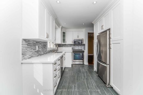 Photo 4 at 206 Cass Avenue, Sullivan, Toronto