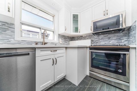 Photo 7 at 206 Cass Avenue, Sullivan, Toronto