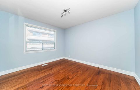 Photo 12 at 206 Cass Avenue, Sullivan, Toronto