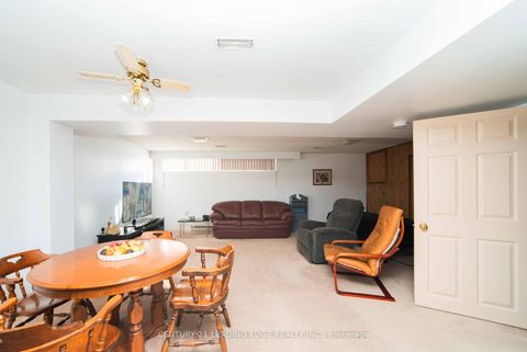 Photo 16 at 206 Cass Avenue, Sullivan, Toronto