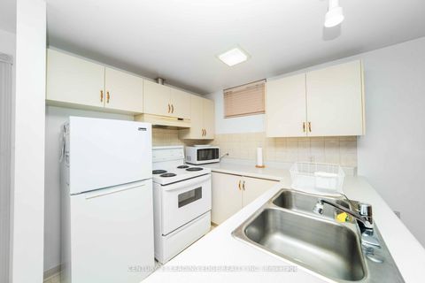 Photo 20 at 206 Cass Avenue, Sullivan, Toronto