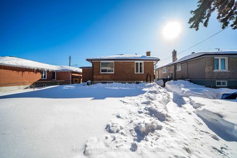 Photo 30 at 206 Cass Avenue, Sullivan, Toronto