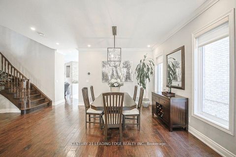 Photo 4 at 204 Ivy Jay Crescent, Bayview Northeast, Aurora