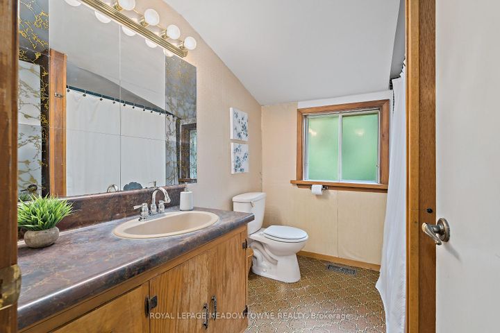 Photo 28 at 11369 22 Side Road, Limehouse, Halton Hills