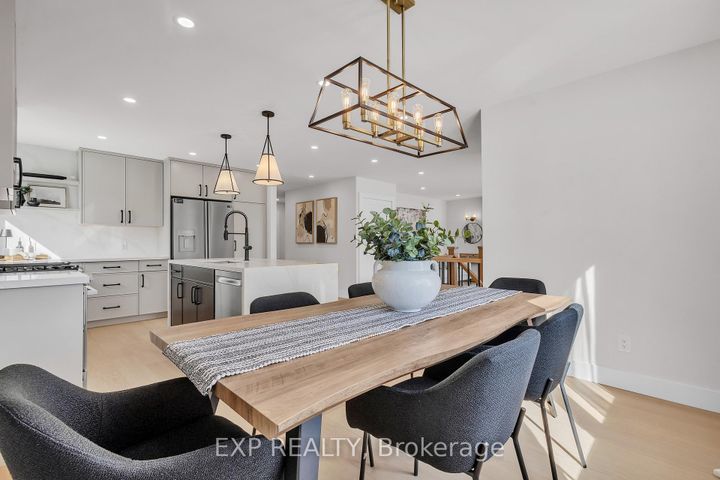 Photo 11 at 4185 Sutherland Crescent, Shoreacres, Burlington