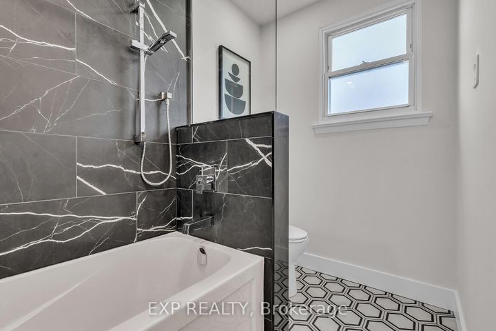 Photo 20 at 4185 Sutherland Crescent, Shoreacres, Burlington