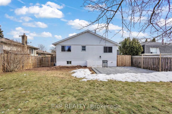 Photo 34 at 4185 Sutherland Crescent, Shoreacres, Burlington