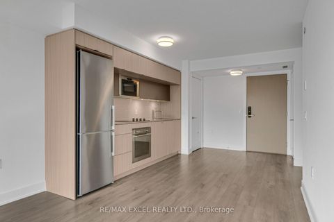 Photo 10 at 1720 - 585 Bloor Street E, North St. James Town, Toronto