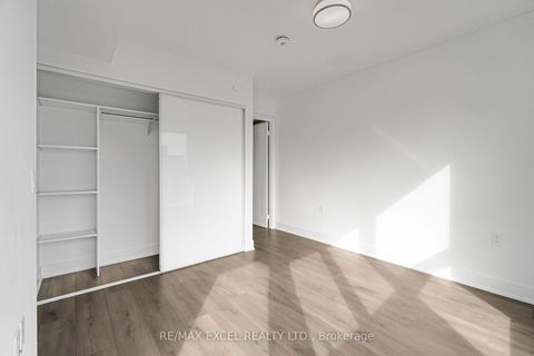 Photo 17 at 1720 - 585 Bloor Street E, North St. James Town, Toronto