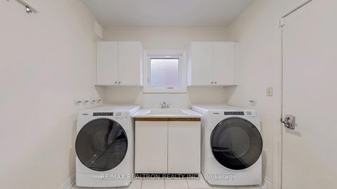 Photo 40 at 20 Edinburgh Drive, Doncrest, Richmond Hill