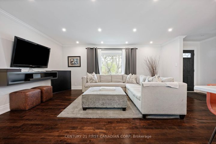 Photo 5 at 37 Mclaughlin Road N, Brampton West, Brampton