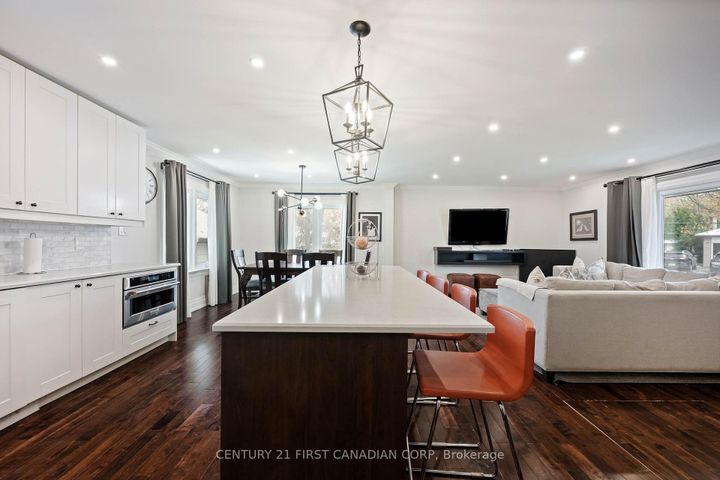 Photo 11 at 37 Mclaughlin Road N, Brampton West, Brampton