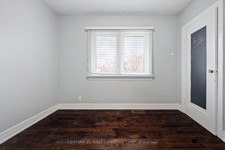 Photo 17 at 37 Mclaughlin Road N, Brampton West, Brampton