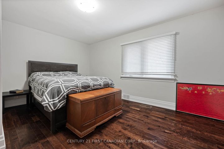 Photo 24 at 37 Mclaughlin Road N, Brampton West, Brampton