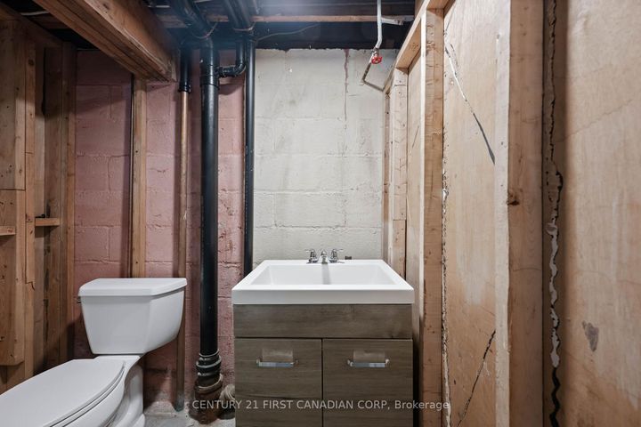 Photo 30 at 37 Mclaughlin Road N, Brampton West, Brampton