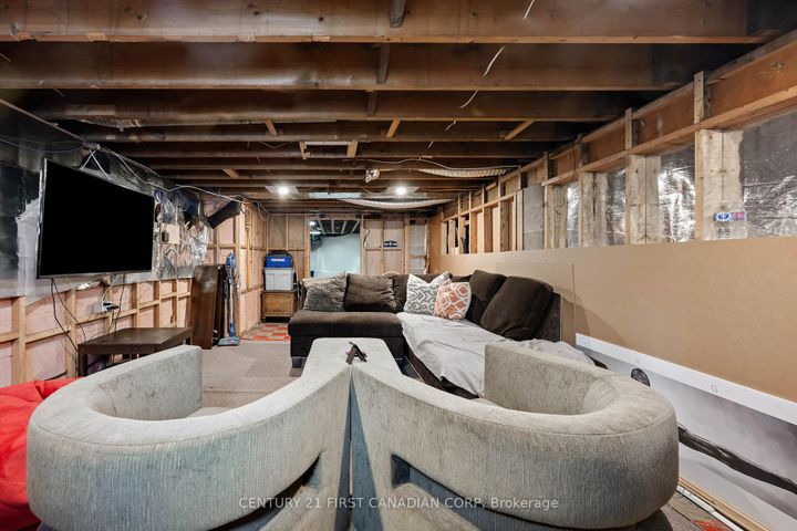 Photo 33 at 37 Mclaughlin Road N, Brampton West, Brampton