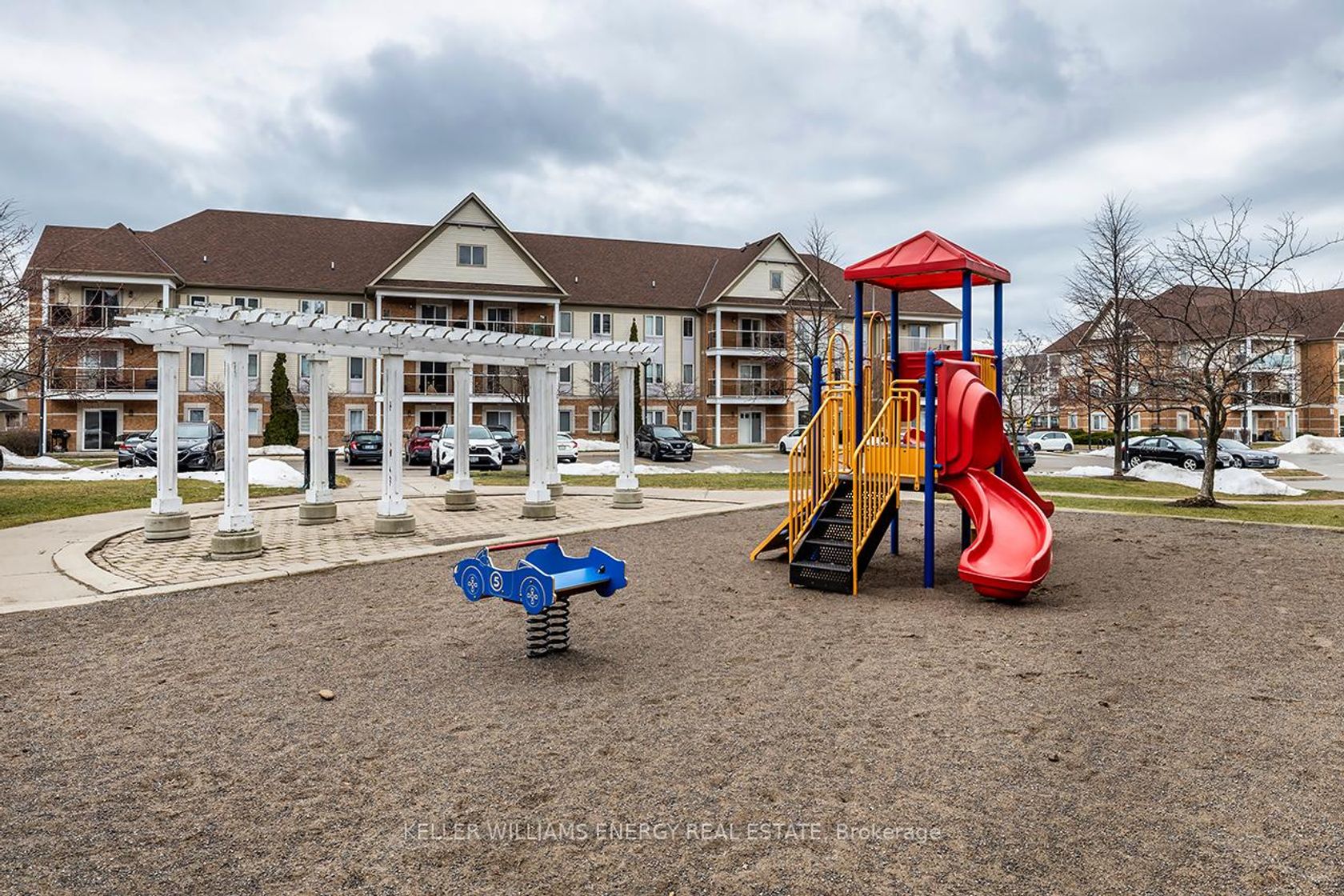 104 - 94 Aspen Springs Drive, Bowmanville, Clarington 