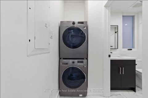 Photo 11 at 531 Delaware Avenue N, Wychwood, Toronto