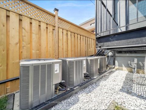 Photo 28 at 531 Delaware Avenue N, Wychwood, Toronto