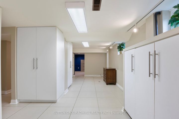 Photo 36 at 479 Hounslow Avenue, Willowdale West, Toronto