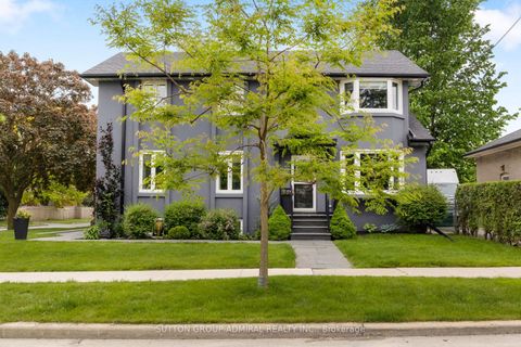 Photo 1 at 479 Hounslow Avenue, Willowdale West, Toronto